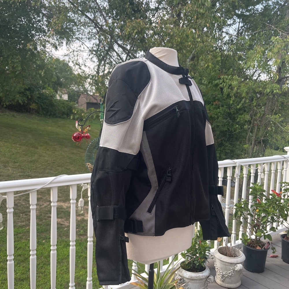 Scorpion Motorcycle Jacket - Picture 2 of 14
